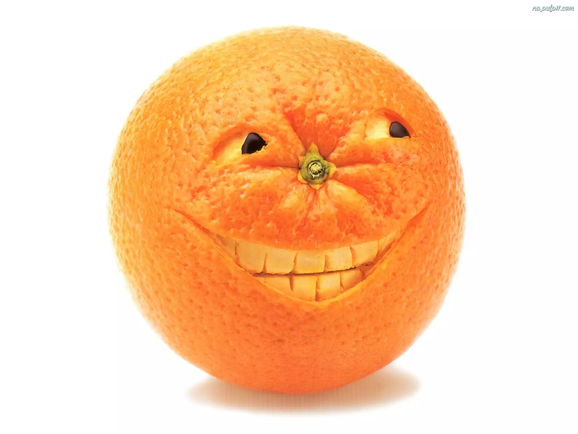 Pomarańcza, Uśmiechnięta