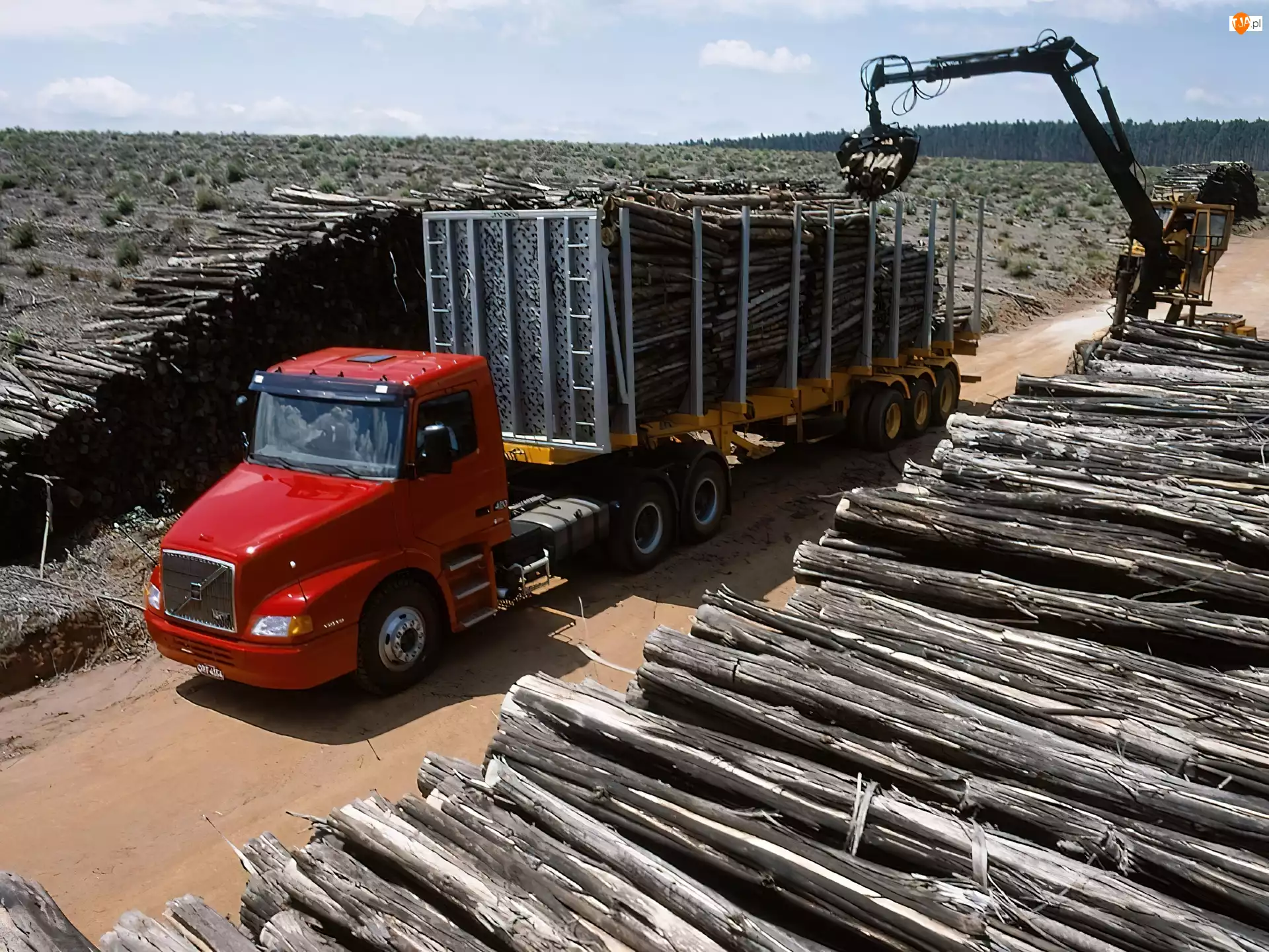 Drewno, Ciężarówka Volvo