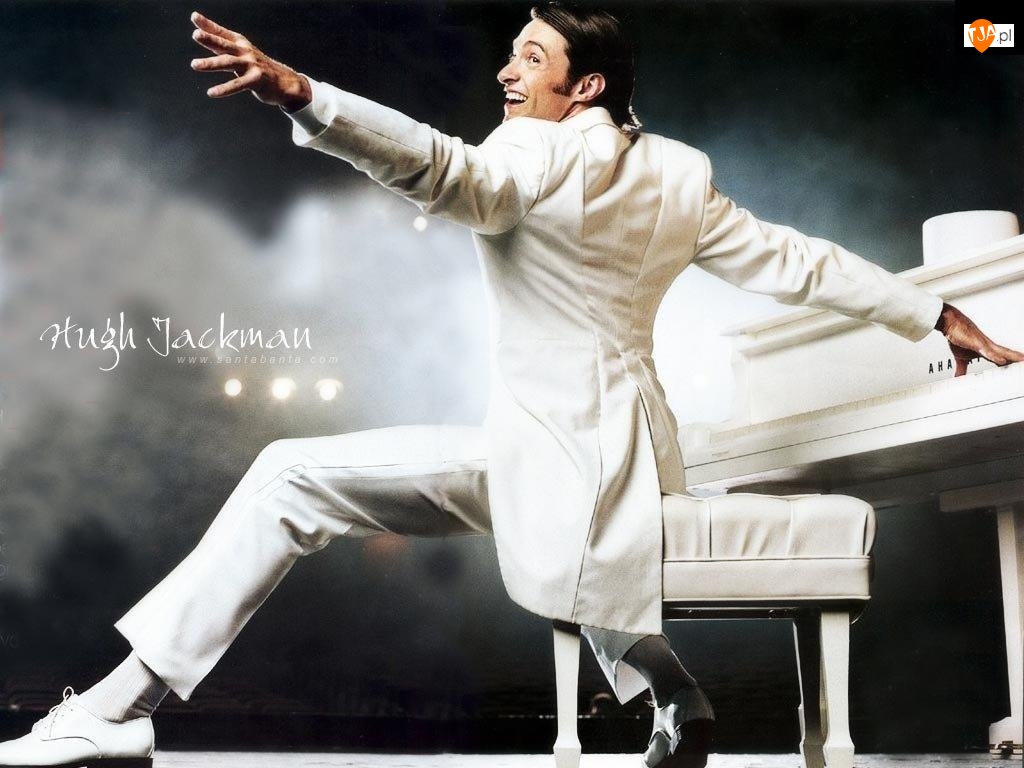 fortepian, Hugh Jackman, biały strój