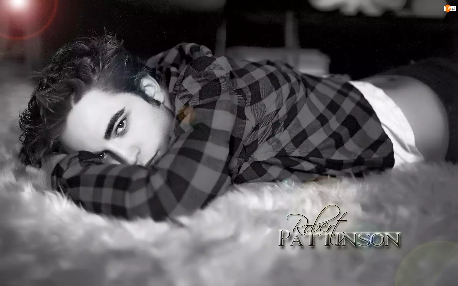 Łóżko, Robert Pattinson