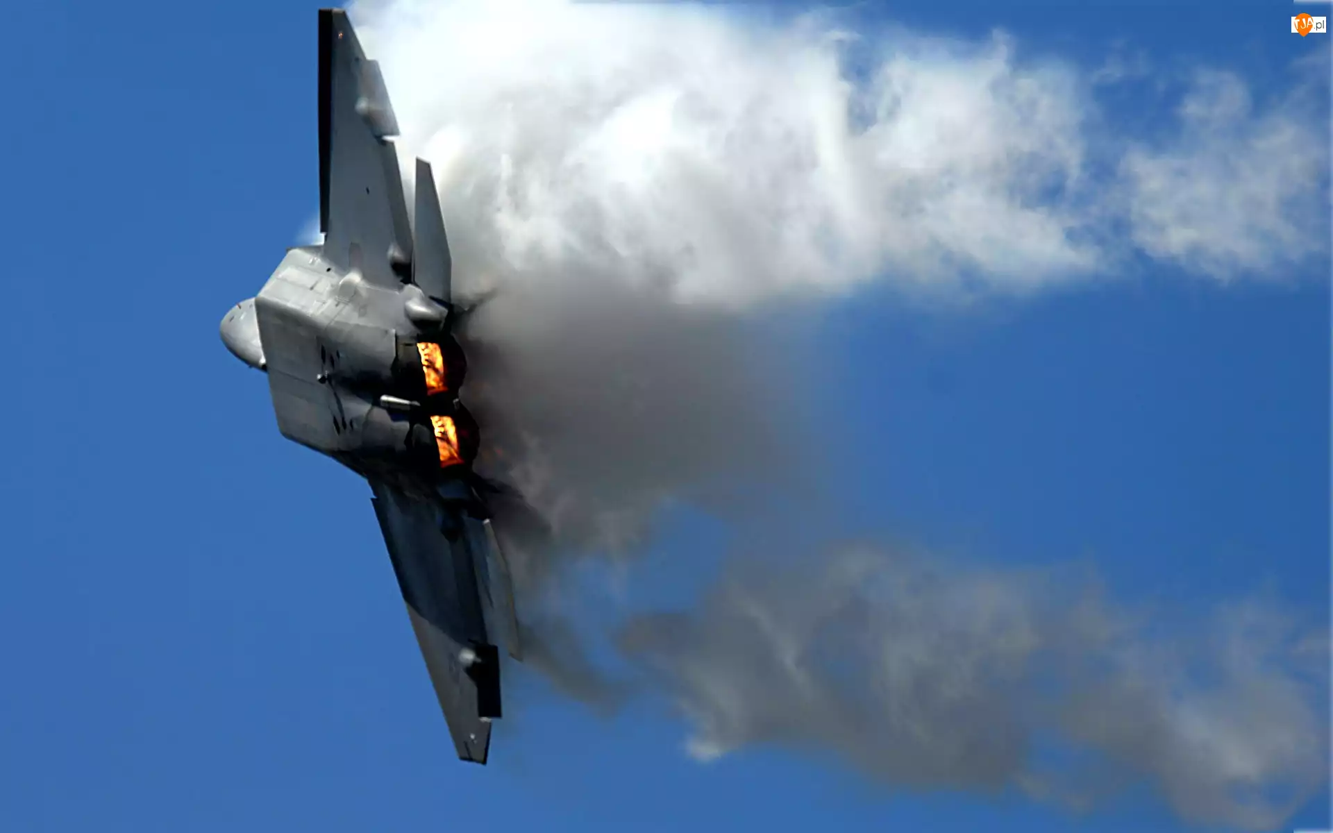 Dym, Lockheed Martin, F-22 Raptor, Ogień