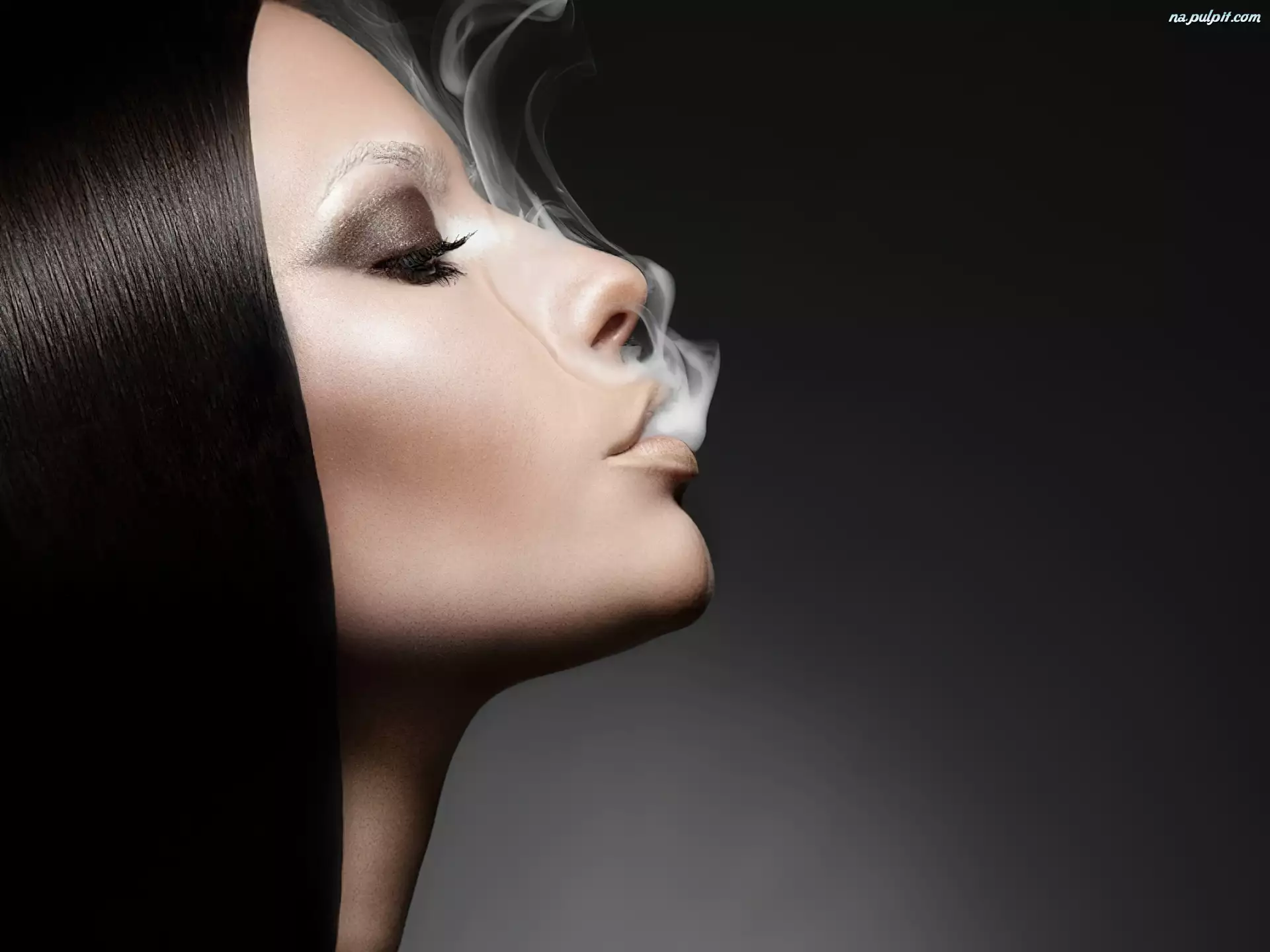 Dym, Kobieta, Makijaż
